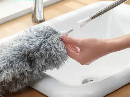 2.8m Microfiber Duster with Telescopic Stainless Steel Pipe –  Perfect for Ceiling, Fans, and Furniture Cleaning