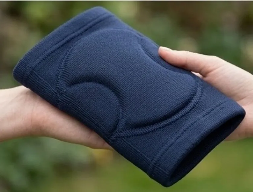 (1Pair) Knee Warmer Woolen Knee Cap For Men And Women (Random Design) — photo 3