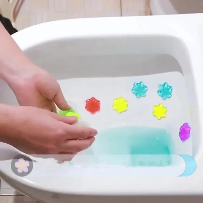 Toilet Cleaning Stamp Gel Toilet Injection Gel Flower Bathroom Cleaner Toilet Gel (random color) — photo 3