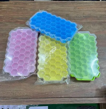 Honey Cube Honeycomb Tray 37 Silicone Cubes Ice Cube Making Mold with Lids
