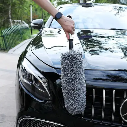 Microfiber Car Duster – Scratch-Free Cleaning with Extendable Handle